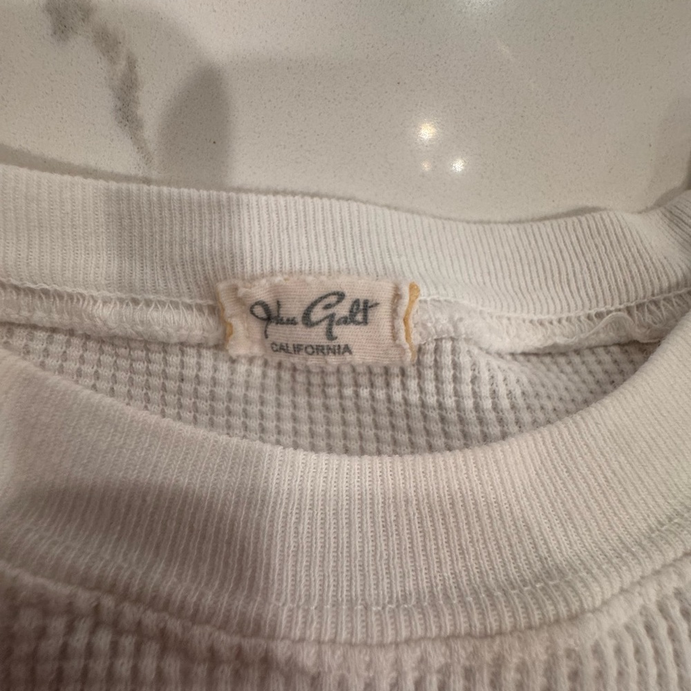 Brandy Melville White Cropped Georgetown Ridged Long Sleeve Shirt.